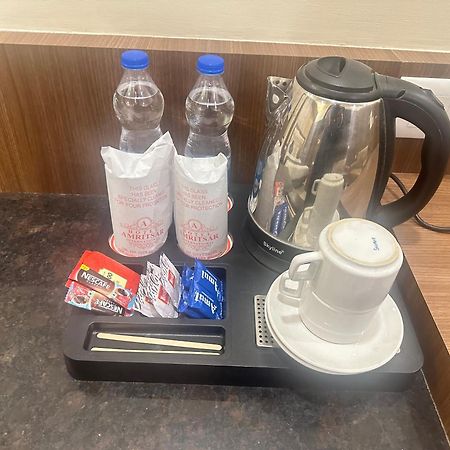 Hotel Amritsar International 2 Min Walk From Amritsar Bus Stand 外观 照片