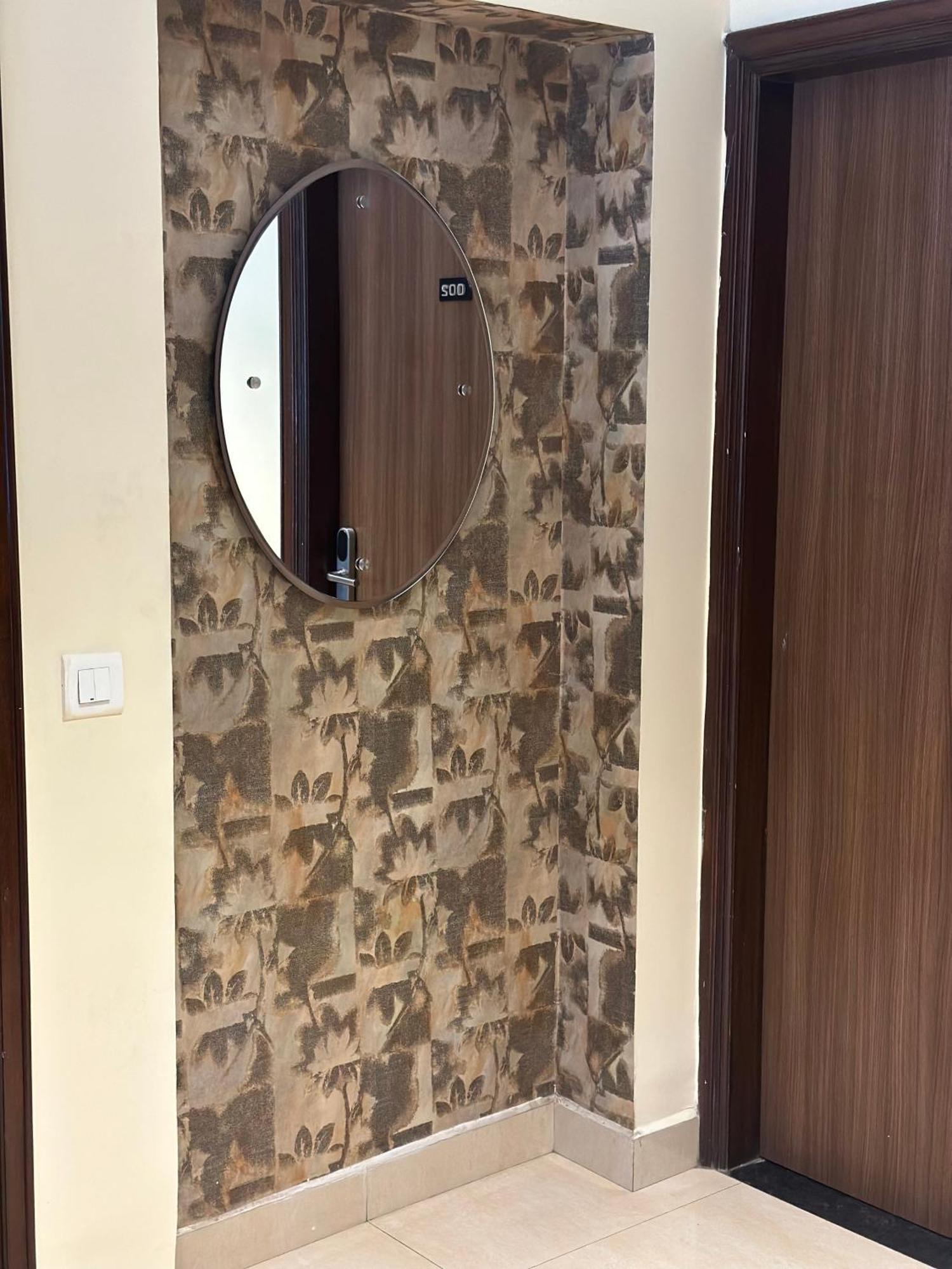 Hotel Amritsar International 2 Min Walk From Amritsar Bus Stand 外观 照片