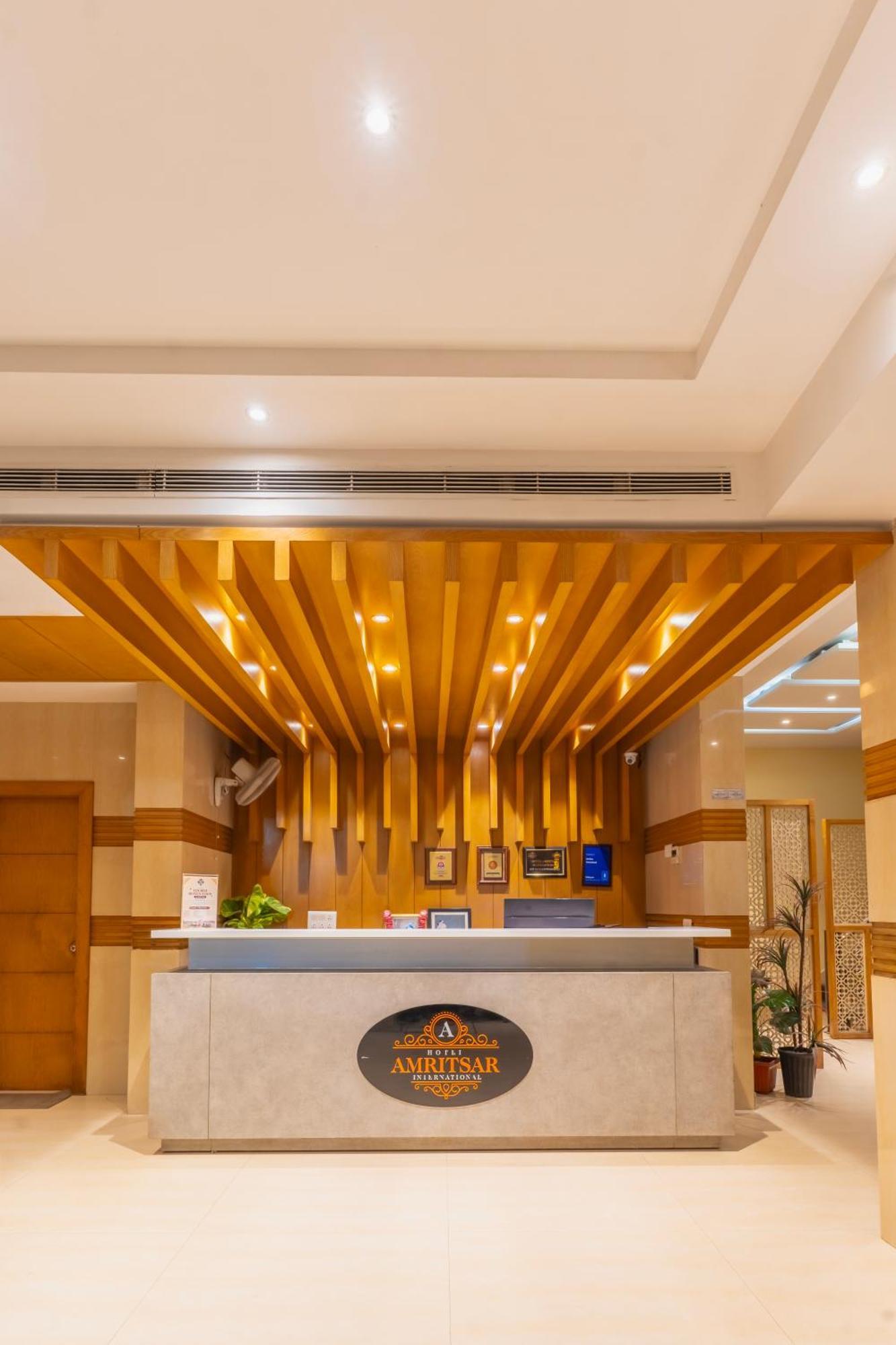 Hotel Amritsar International 2 Min Walk From Amritsar Bus Stand 外观 照片