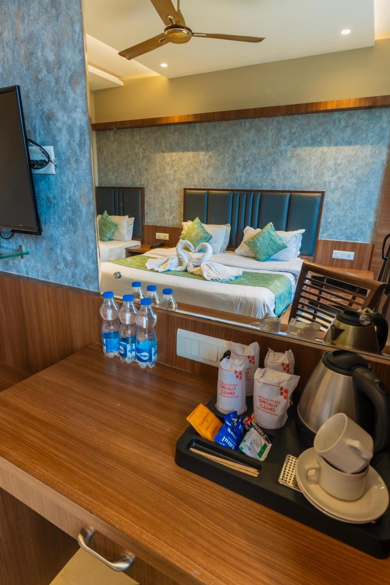 Hotel Amritsar International 2 Min Walk From Amritsar Bus Stand 外观 照片